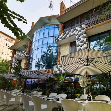 Oyo Cafe Garden Villa Patna  Luaran gambar